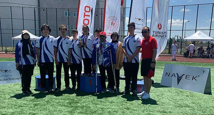 BİNGÖLLÜ OKÇULAR TÜRKİYE ÜÇÜNCÜSÜ OLDU