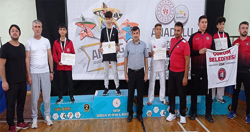 BİNGÖLLÜ KARATECİLER TÜRKİYE ÜÇÜNCÜSÜ OLDU