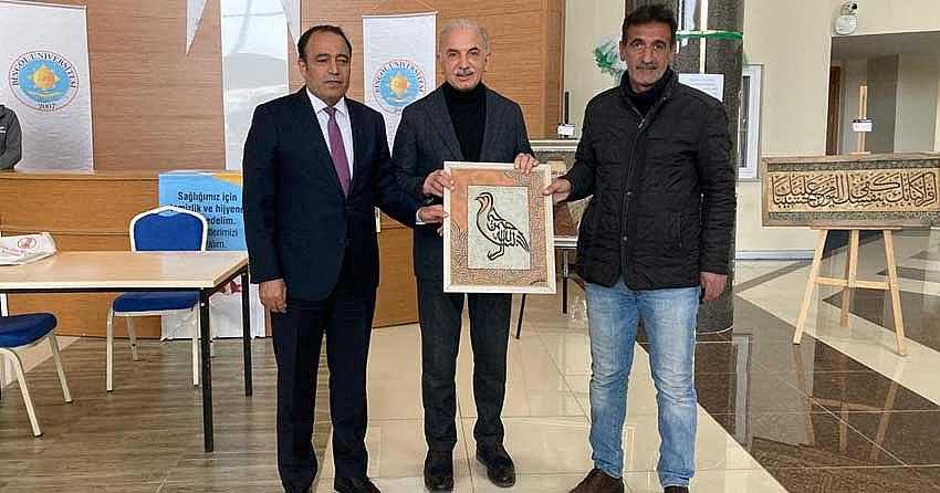 RESSAM KILIÇ’IN SERGİSİNE YOĞUN İLGİ